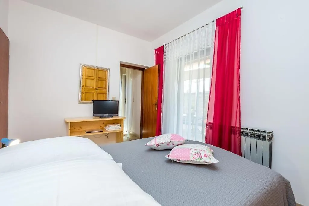 Apartments With A Parking Space Kraj, Opatija - 7724 Moscenicka Draga